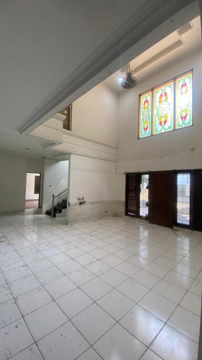 Disewakan Rumah Murah di Taman Holis Indah, Bandung, LT 375m²