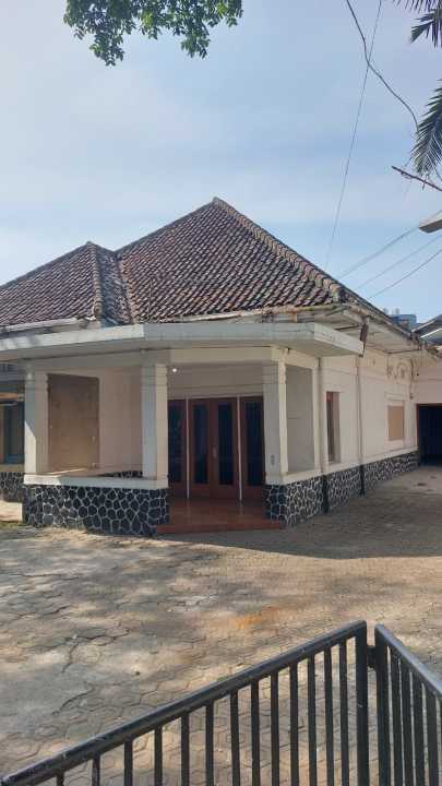 Rumah Sewa Nyaman Lokasi Veteran, Bandung, LB 350m²