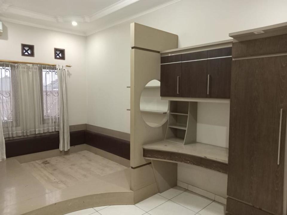 Rumah Sewaan Murah di Mekar Wangi, Bandung, 3 KT, Harga 100 Juta /tahun