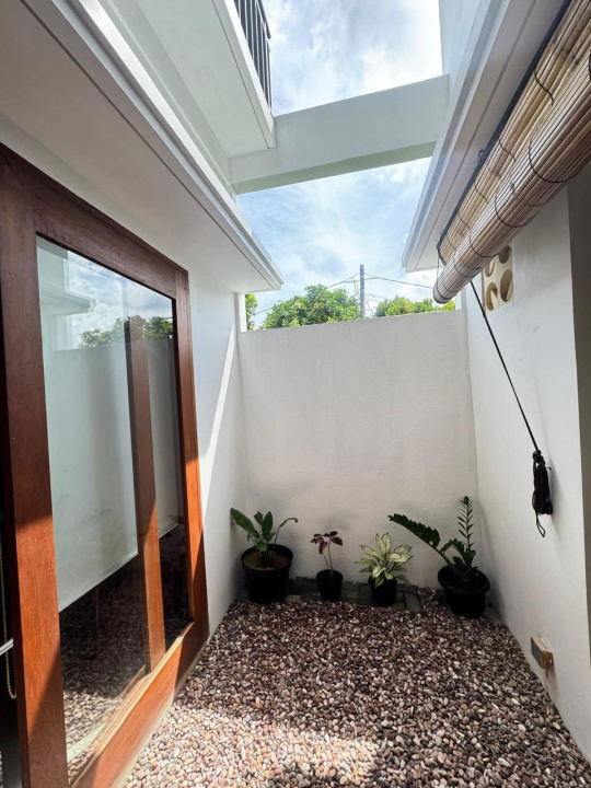 Rumah Sewa Murah Lokasi Kerobokan, Badung, LB 95m²