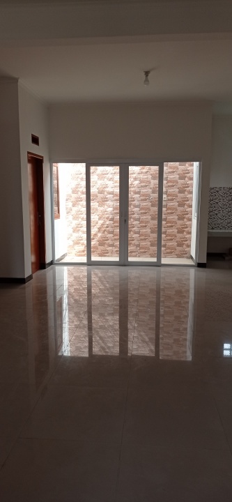 Disewakan Rumah Murah di Cibaduyut, Bandung, LT 120m²