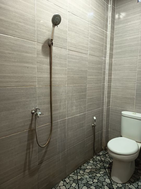 Rumah Sewa Nyaman Lokasi Renon, Denpasar, LB 150m²