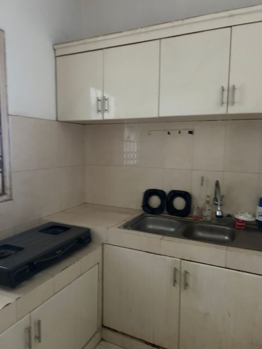 Disewakan Rumah Murah di Mataram, Mataram, LT 250m²