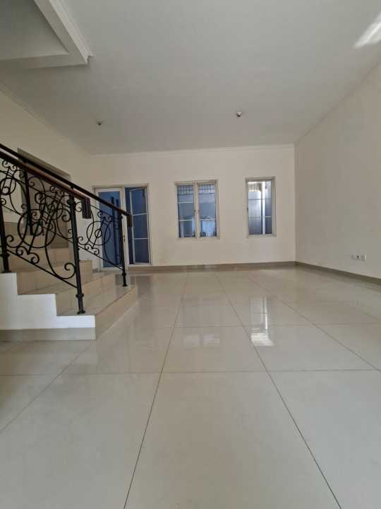 Rumah Sewa Nyaman Lokasi Gading Serpong, Tangerang, LB 135m²