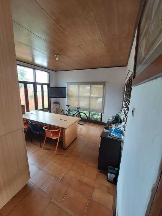 Dikontrakkan Rumah Terjangkau di Dago, Bandung, LT 1264m²
