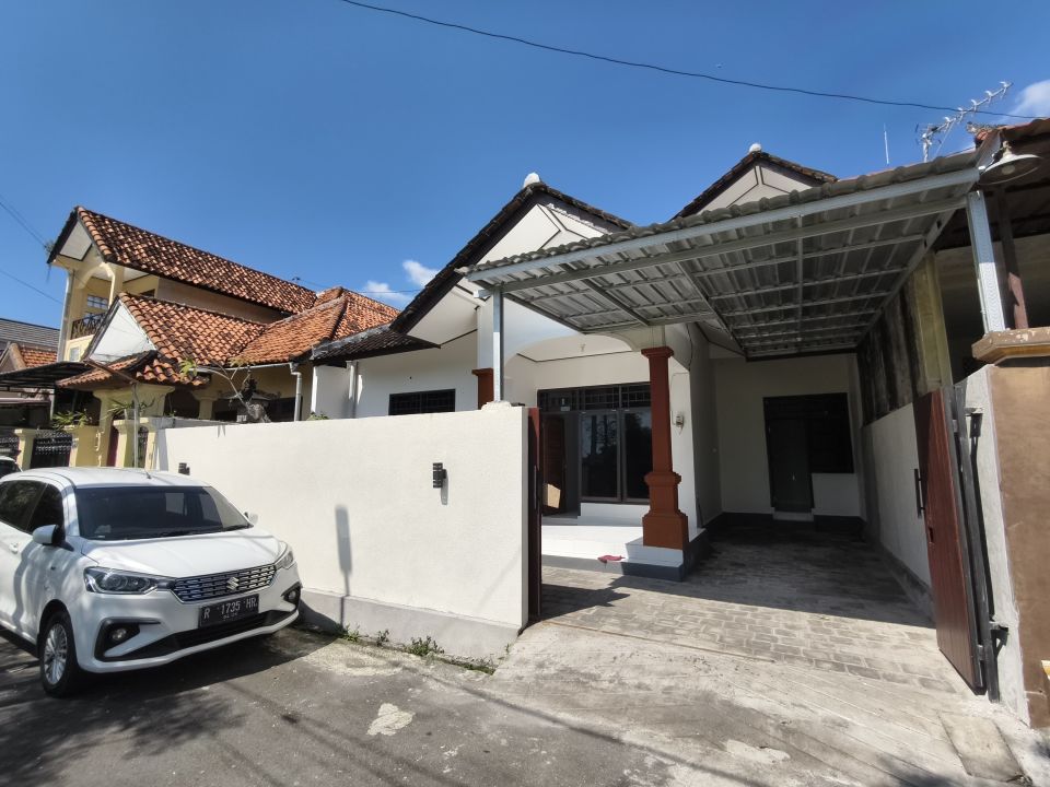 Kontrakan Murah di Denpasar Barat, Denpasar, 4 KT, Harga 110 Juta /tahun