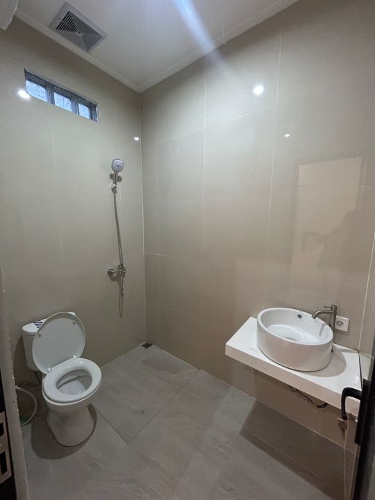Rumah Sewa Murah Lokasi Renon, Denpasar, LB 150m²