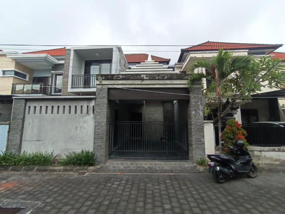 Kontrakan Murah di Denpasar Utara, Denpasar, 3 KT, Harga 100 Juta /tahun