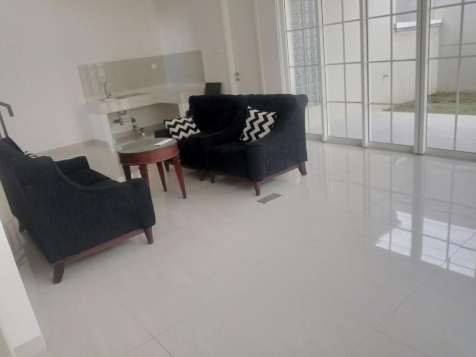 Rumah Minimalis Disewakan di Podomoro Park Bandung, Bandung, Harga Ekonomis