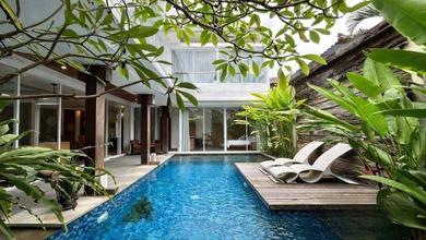 Dijual Villa Mewah Tropical Design Furnished di Seminyak Bali