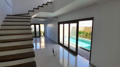 Rumah Elegan di Jimbaran, Badung, 3 Kamar Tidur, LT 131m²