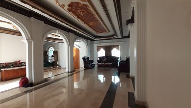 Hunian Mewah di Kawasan Denpasar Barat, Denpasar, LB 750m², Harga 9,5 Miliar