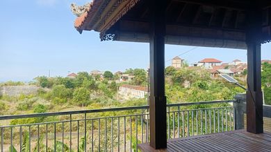 Jual Rumah Strategis di Nusa Dua, Badung - LT 139m²