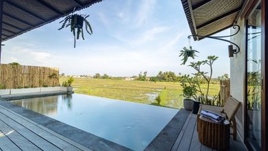 Dijual Villa Mewah dengan View Sawah 180 Derajat di Cemagi Badung Bali