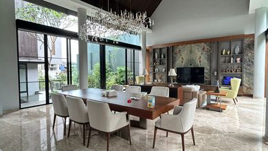 Hunian Mewah di Kawasan Kota Baru Parahyangan, Bandung, LB 750m², Harga 22 Miliar