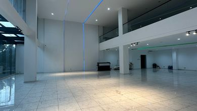 Ruang Usaha Di Jl Bkr Cocok Untuk Showroom