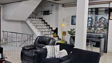 Ruko 3,5 Lantai di Mainroad Gatsu Dekat Tsm