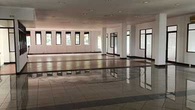 Gedung 4 Lantai Di Sayap Sukajadi Bandung