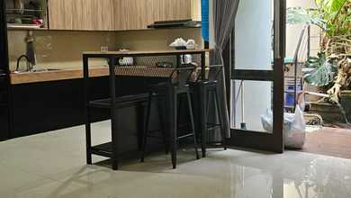 Rumah Premium Luas 198 Jual di Taman Holis Indah, Bandung