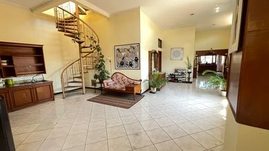 Ruang Usaha Bagus4,5 Lantαι Braga, Bandung 