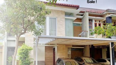 Rumah Elegan di Kota Baru Parahyangan, Bandung, 4 Kamar Tidur, LT 200m²