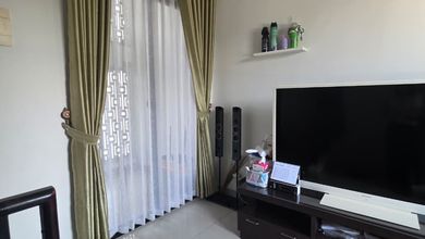 Rumah Prestisius di Kawasan Summarecon Bandung, Bandung, LB 124m², Harga 3 Miliar