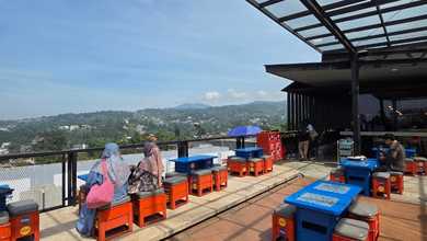 Disewakan Ruang Usaha Strategis View Kota Bandung di Dago Pakar