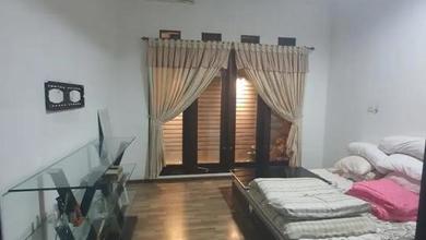 Hunian Mewah di Singgasana, Bandung, 4 KT, LT 200m²