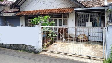 Dijual Rumah Strategis di BKR, Bandung - LT 219m²