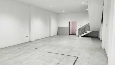 Ruko Luas 2,5 Lantai Hadap Selatan Di Mekarwangi