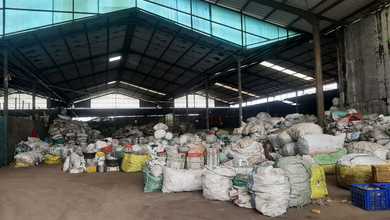 Dijual Pabrik /Gudang Luas di Cibolerang Bandung