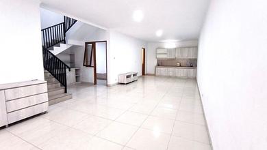 Hunian Favorit di Regol, Bandung, 4 KT, Harga 2,49 Miliar