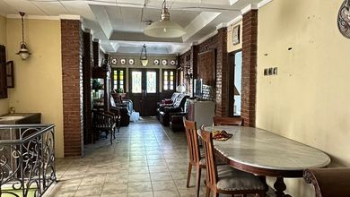 Jual Rumah Bagus LT 225 m2 area Buah Batu, Bandung