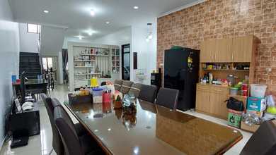 Hunian Elegan di Batununggal, Bandung, 4 Kamar Tidur, LT 200m²