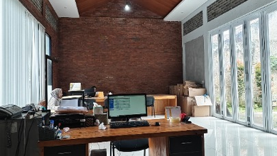 Rumah Elegan di Cicendo, Bandung, 1 Kamar Tidur, LT 340m²