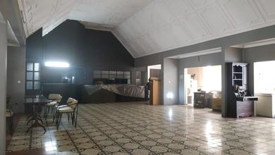 Rumah Usaha Luas Strategis di Sayap Dago