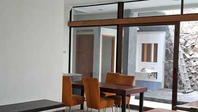 Dikontrakkan Rumah Murah di Batununggal, Bandung, LT 300m²