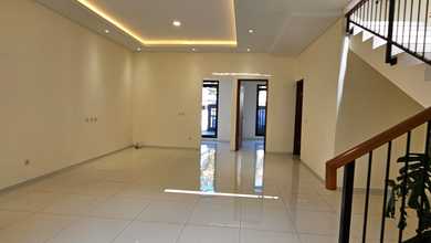 Kesempatan Eksklusif, rumah Prestisius di Turangga, Bandung, LB 185m²