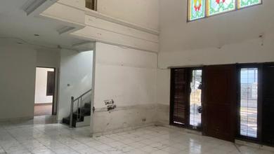 Disewakan Rumah Murah di Taman Holis Indah, Bandung, LT 375m²