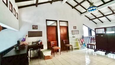 Dijual rumah Mewah di Lengkong, Bandung - LT 173m²