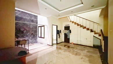 Hunian Mewah di Batununggal, Bandung, 4 Kamar Tidur, LT 180m²