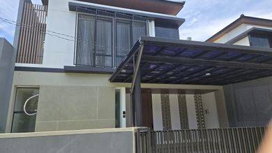 Rumah Eksklusif LT 220 m2, di Batununggal, Bandung