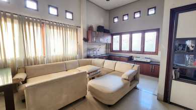 Toko Plus Gudang Lokasi Super Strategis di Mainroad Padalarang