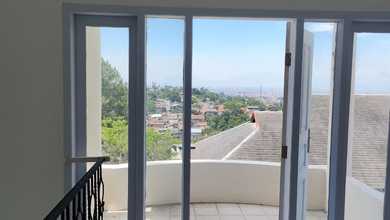 Rumah Area Luxury Cidadap, Bandung - Harga Terbaik 2,9 Miliar