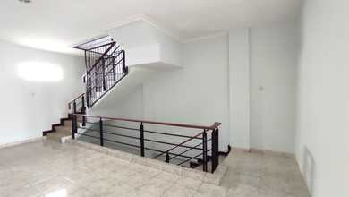 Ruko Luas Strategis di Mainroad Pasir Kaliki, Bandung