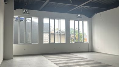 Dijual Ruko Tempat Usaha Buah Batu Mainroad Baru 