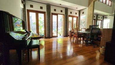 Jual Cepat Rumah Elit area Batununggal, Bandung, LT 450 m2