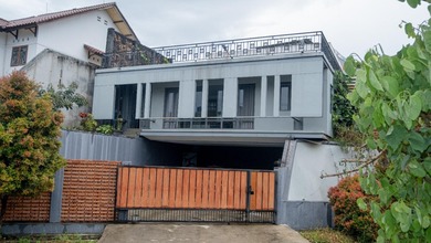 Hunian Mewah di Kawasan Setiabudi, Bandung, LB 338m², Harga 6 Miliar