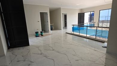 Rumah Elegan di Pasir Luyu, Bandung, 4 Kamar Tidur, LT 352m²