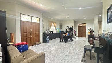 Hunian Elegan di Setra Duta, Bandung, 5 KT, LT 426m²